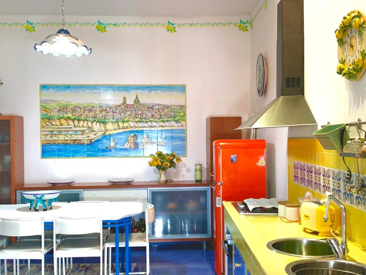 Apartamento La Finestra Sul Duomo, Amalfi Coast Vietri Exterior foto